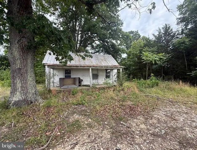 2348 Wickliffe Rd, Brookneal, VA 24528 - #1