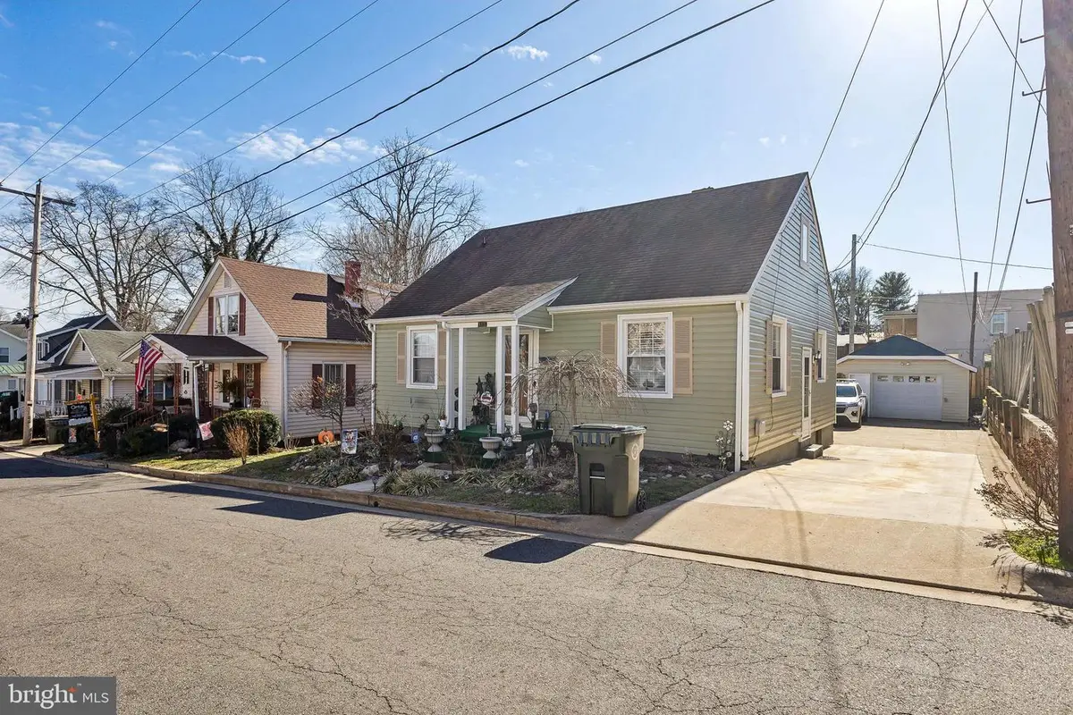 115 E Stevens St, Culpeper, VA 22701 - #1