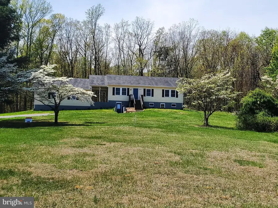8346 White Shop Rd, Culpeper, VA 22701 - #3