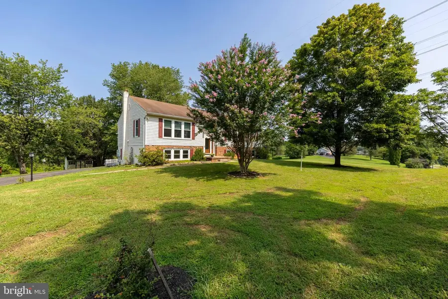 18611 Springs Rd, Jeffersonton, VA 22724 - #3