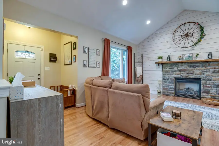 3480 Southampton Dr, Jeffersonton, VA 22724 - #2