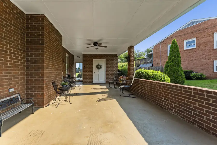 406 Barberry St, Culpeper, VA 22701 - #3