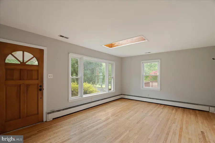 18019 Lee Hwy, Amissville, VA 20106 - #2