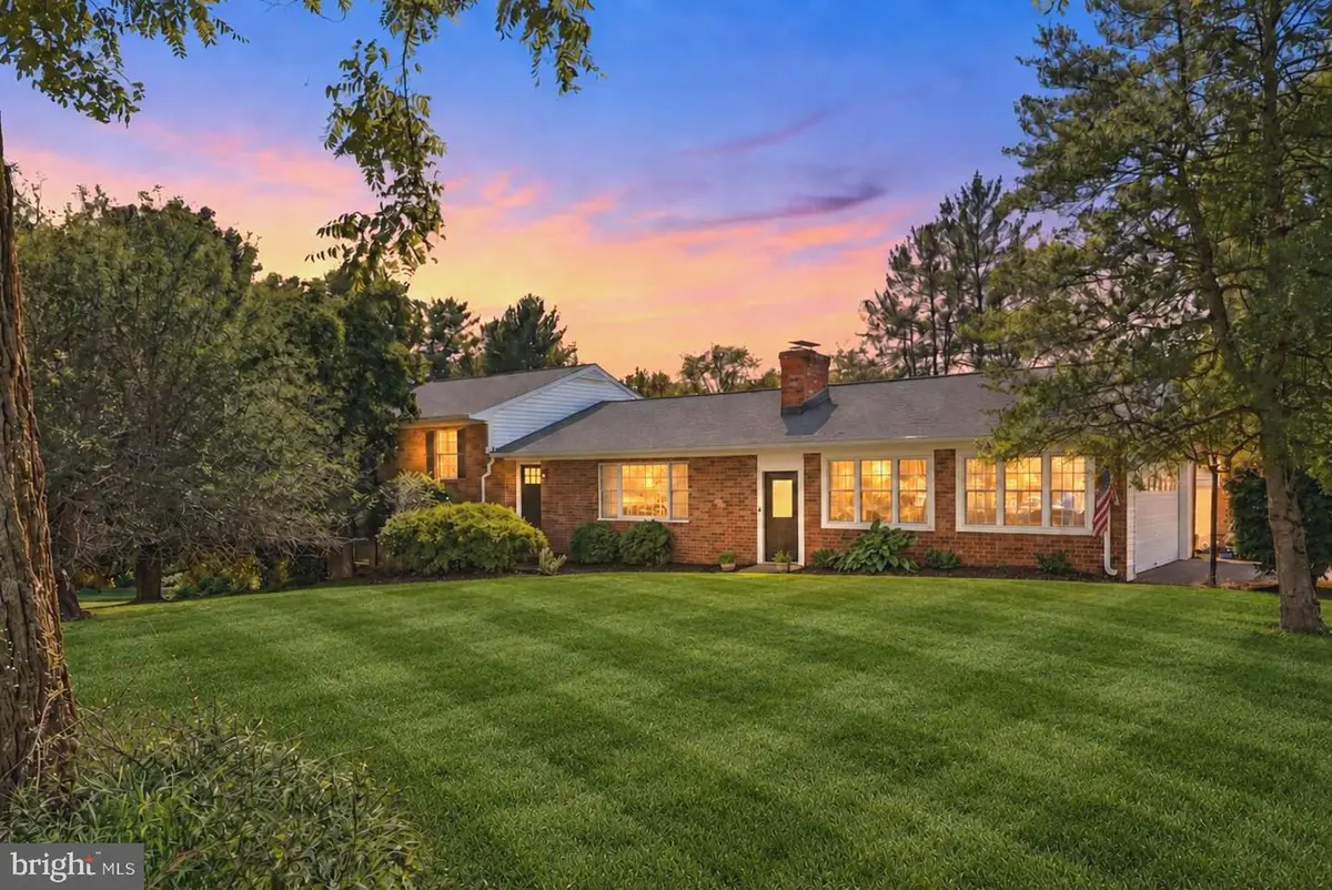 19260 Rolling Hills Dr, Culpeper, VA 22701 - #1