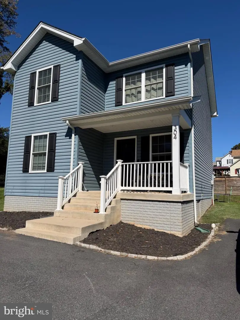 304 Lewis St, Culpeper, VA 22701 - #2