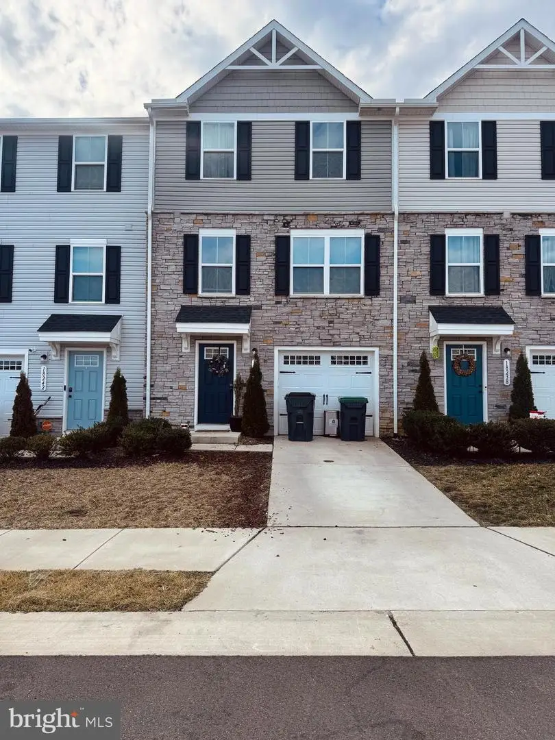 18240 Capital Ct, Ruther Glen, VA 22546 - #1