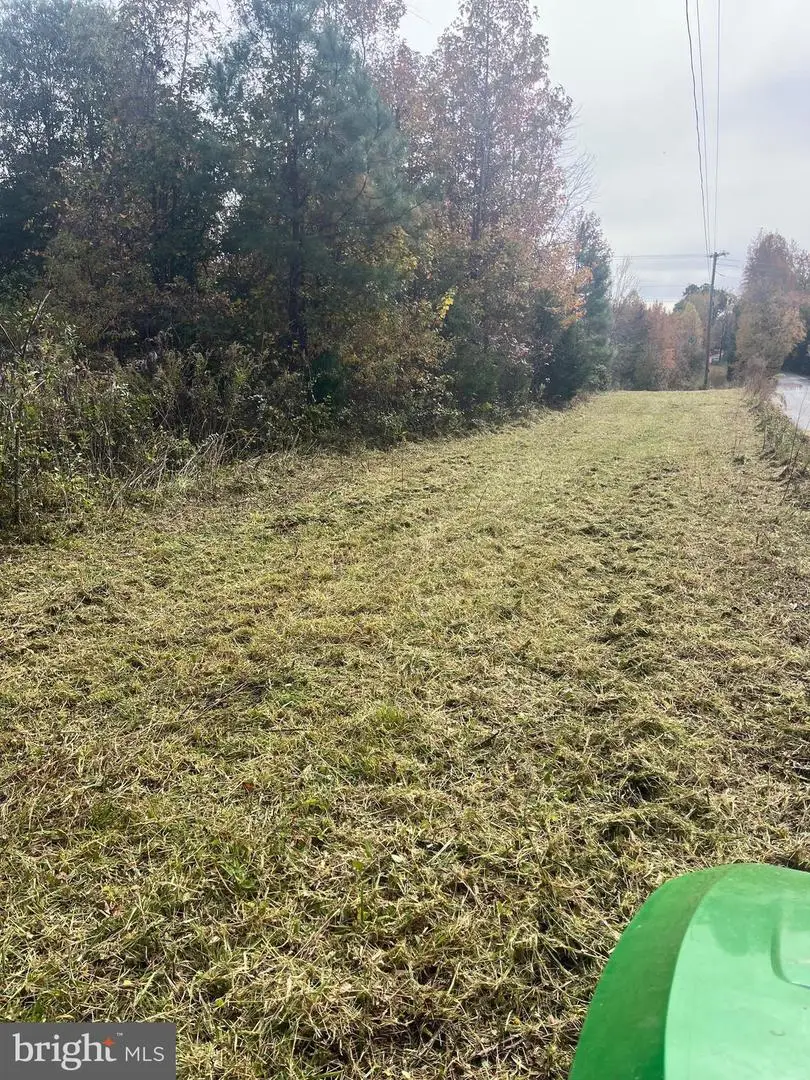 21263 Pendleton Rd, Bowling Green, VA 22427 - #1