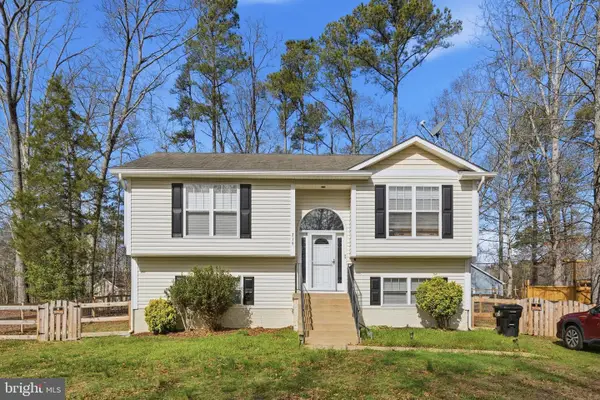 219 Hollyside Dr, RUTHER GLEN, VA 22546