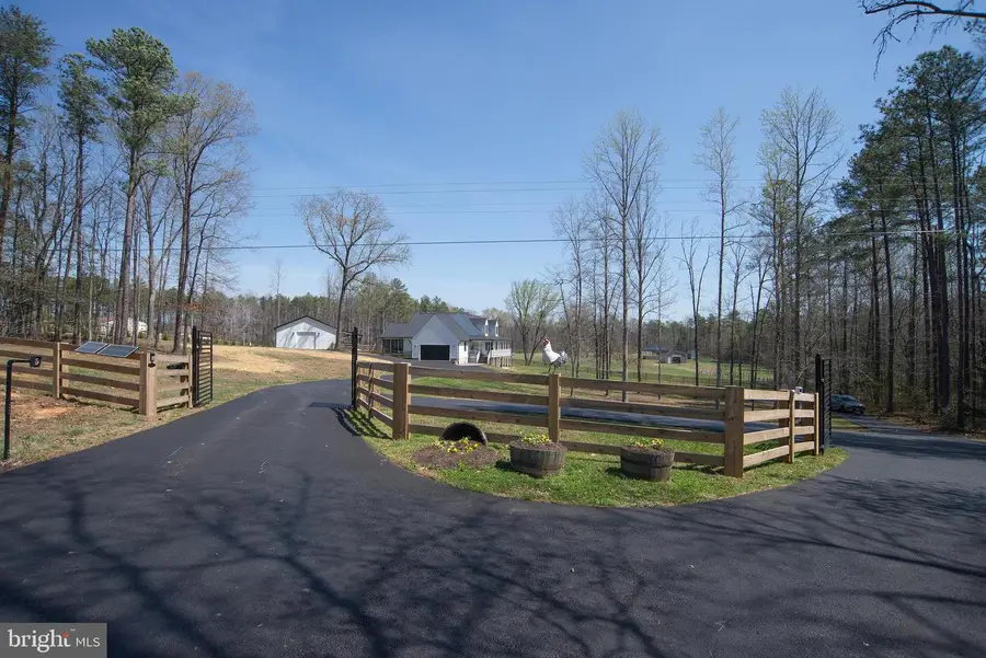 4415 Jericho Rd, Ruther Glen, VA 22546 - #2