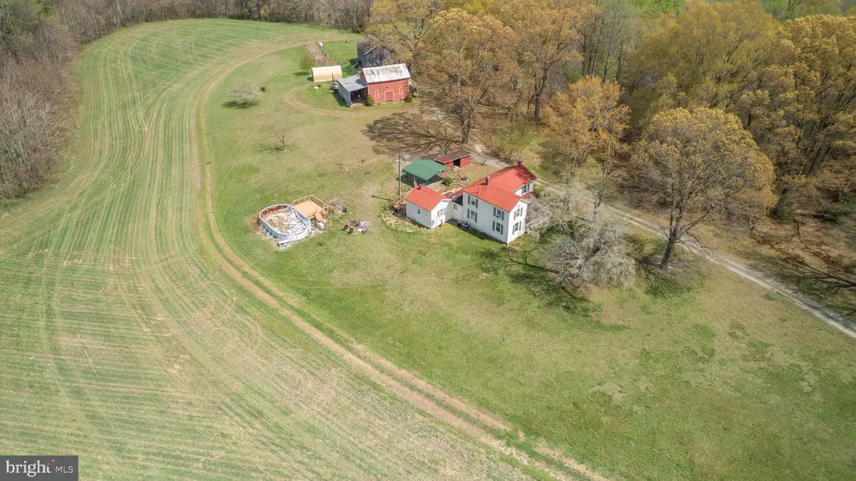 23205 Carneal Ln, Ruther Glen, VA 22546 - #1