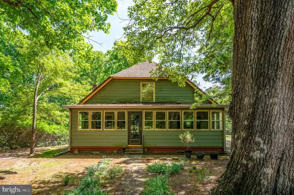 13641 Farmer Dr, WOODFORD, VA 22580