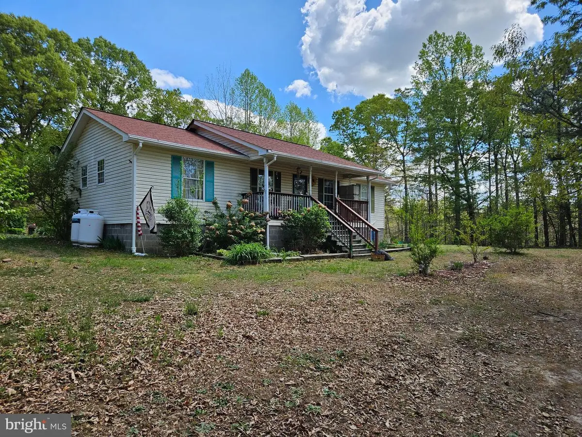 11455 Railroad Ln, Ruther Glen, VA 22546 - #1