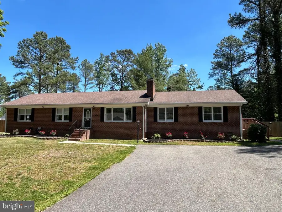 736 Annapolis Dr, Ruther Glen, VA 22546 - #3