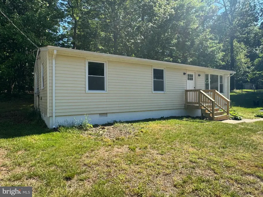 17088 Elm St, Bowling Green, VA 22427 - #2