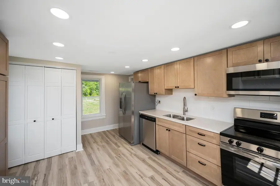 9204 Woodford Rd, Woodford, VA 22580 - #3