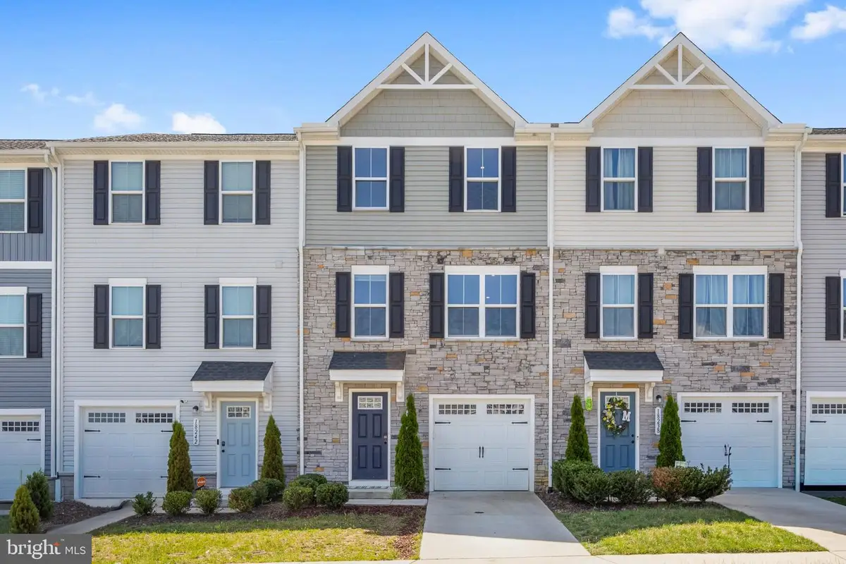 18240 Capital Ct, Ruther Glen, VA 22546 - #1