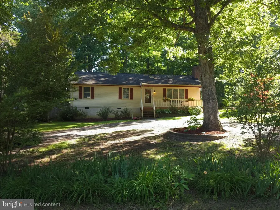 733 Canterbury Dr, Ruther Glen, VA 22546 - #2