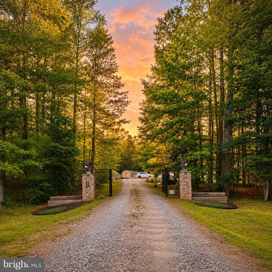 13023 Stonewall Jackson Rd, Woodford, VA 22580 - #2