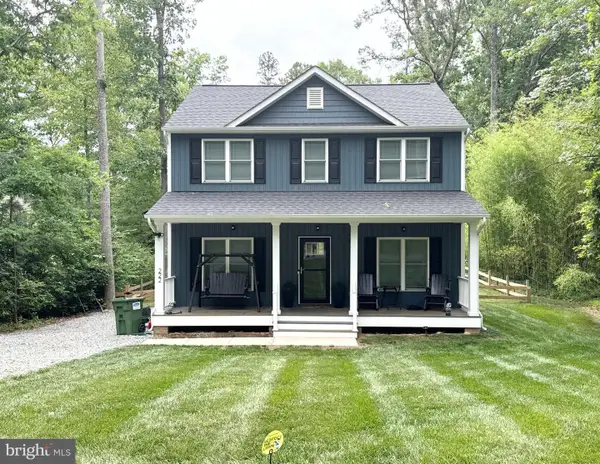 222 Sea Cliff Dr, RUTHER GLEN, VA 22546