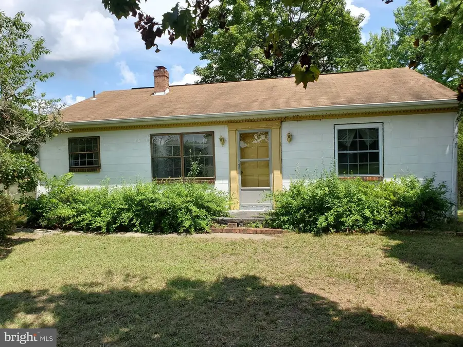 24323 Bagby Rd, Bowling Green, VA 22427 - #2