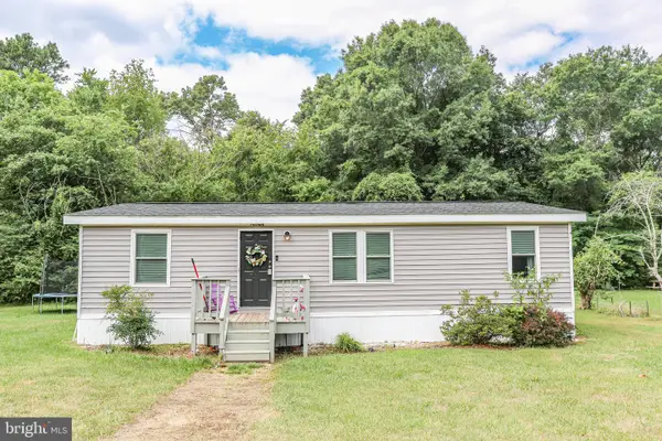 16064 Chester Ln, BOWLING GREEN, VA 22427