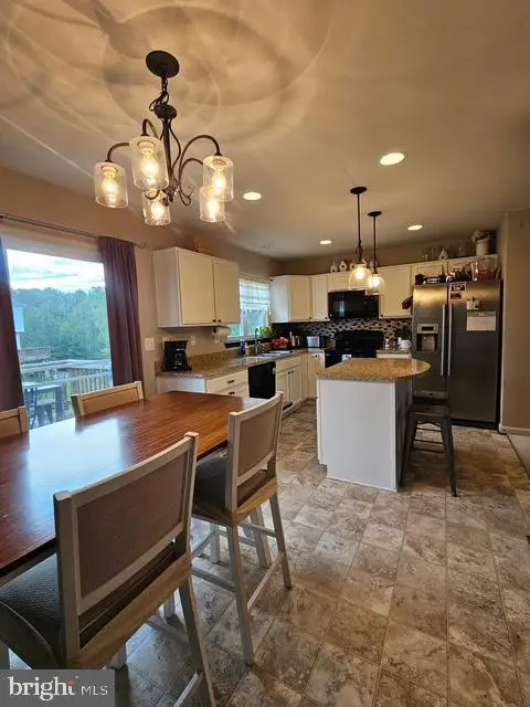 18424 Congressional Cir, Ruther Glen, VA 22546 - #3