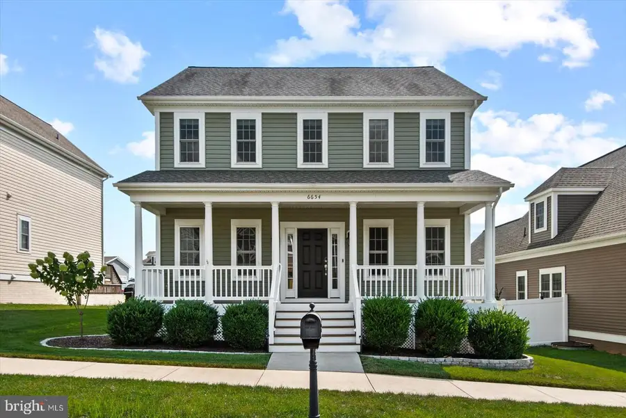 6654 Sacagawea St, Ruther Glen, VA 22546 - #2