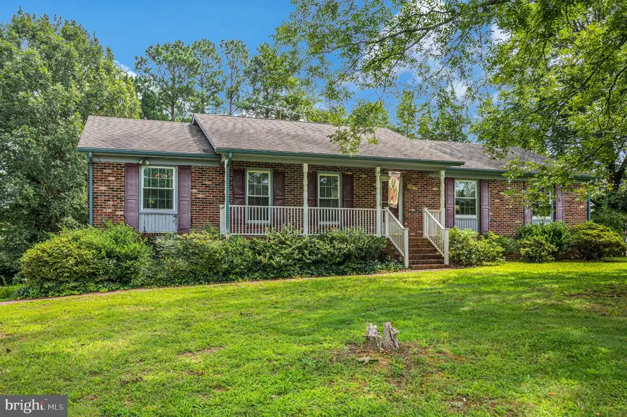 15531 School Rd, Bowling Green, VA 22427 - #2