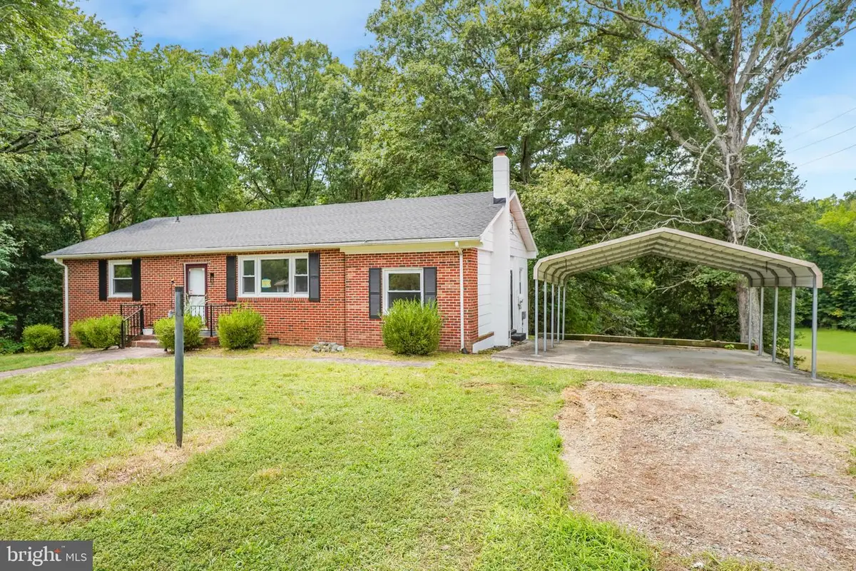 18260 Beazley Ln, Milford, VA 22514 - #1