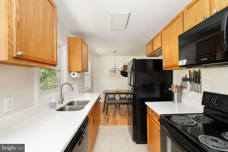 16655 Braswell St, Bowling Green, VA 22427 - #3