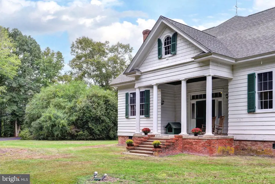 6049 Tidewater Trl, Champlain, VA 22438 - Image #3