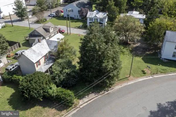 436 Duke St, TAPPAHANNOCK, VA 22560