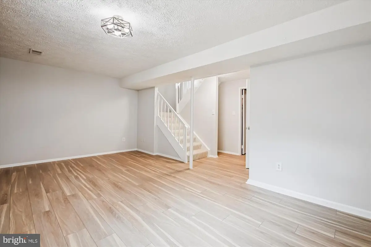 209 S Virginia Ave, Falls Church, VA 22046 - Image #1