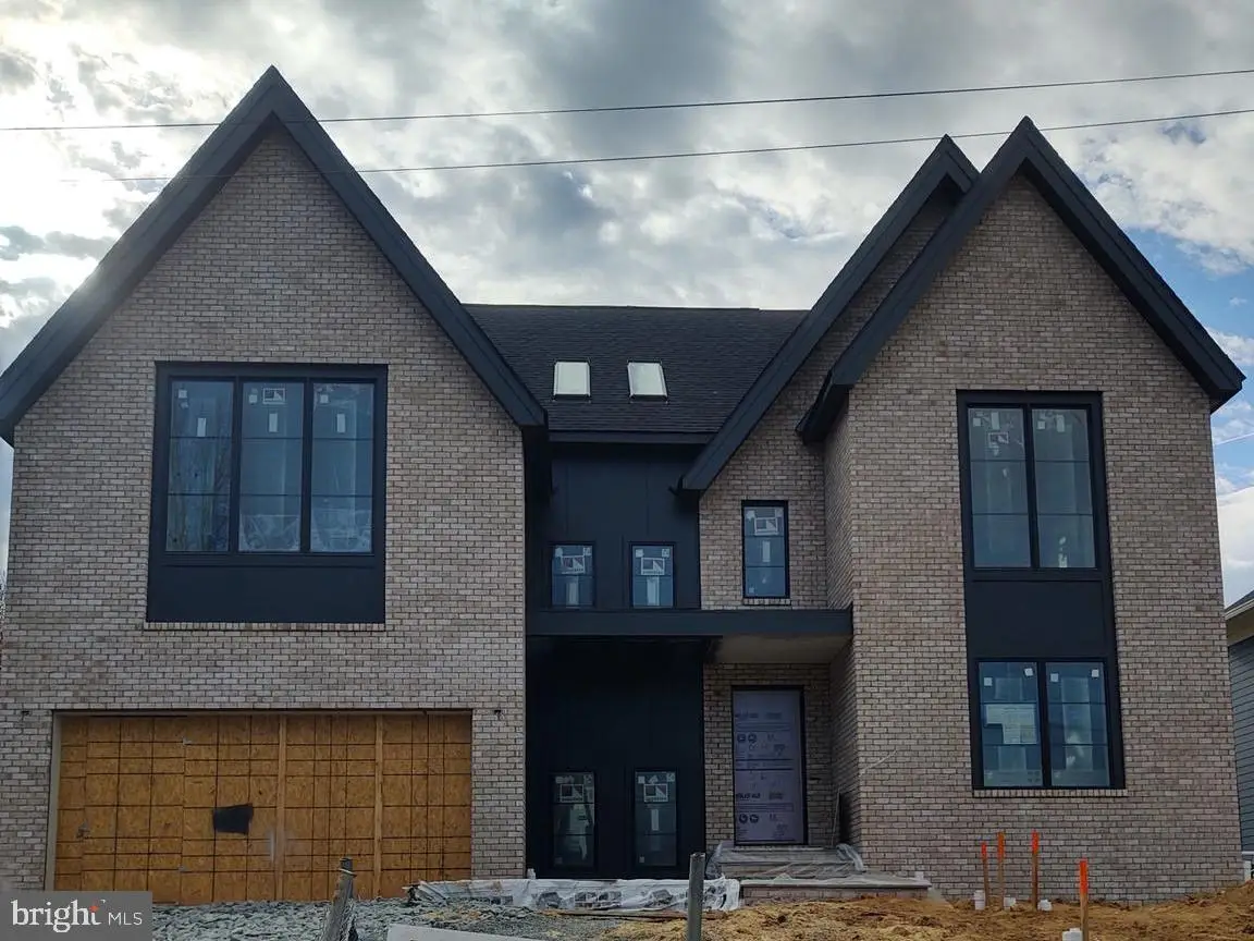 1104 N Tuckahoe St, Falls Church, VA 22046 - #1