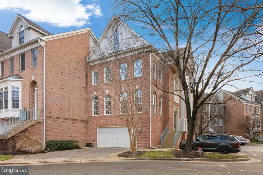 139 Rees Pl, Falls Church, VA 22046 - Image #2