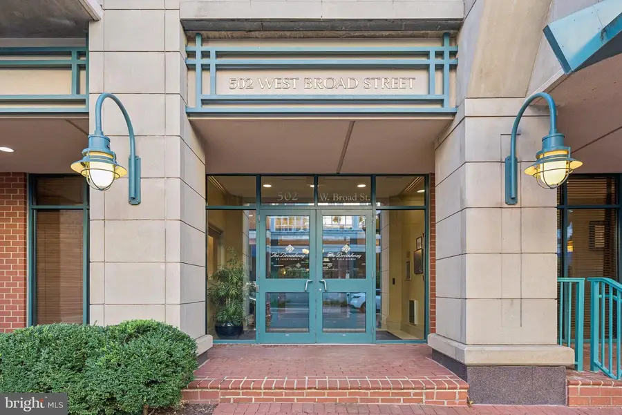 502 W Broad St #215, Falls Church, VA 22046 - Image #3