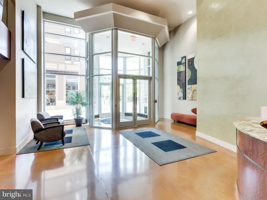 444 W Broad St #634, Falls Church, VA 22046 - #2