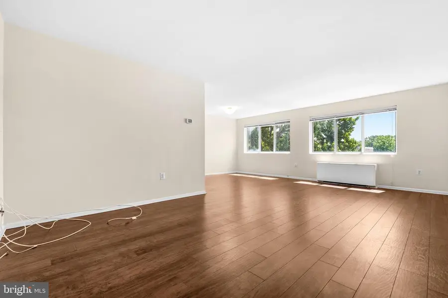 200 N Maple Ave #613, Falls Church, VA 22046 - #2