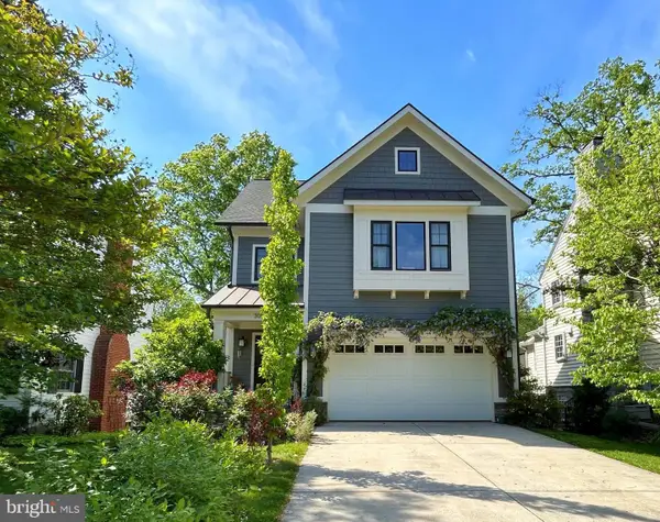 305 N Lee St, FALLS CHURCH, VA 22046