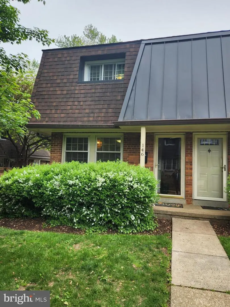 146 S Virginia Ave S #32, Falls Church, VA 22046 - #1