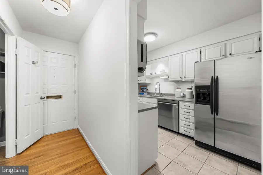 109 Great Falls St #10, Falls Church, VA 22046 - #3