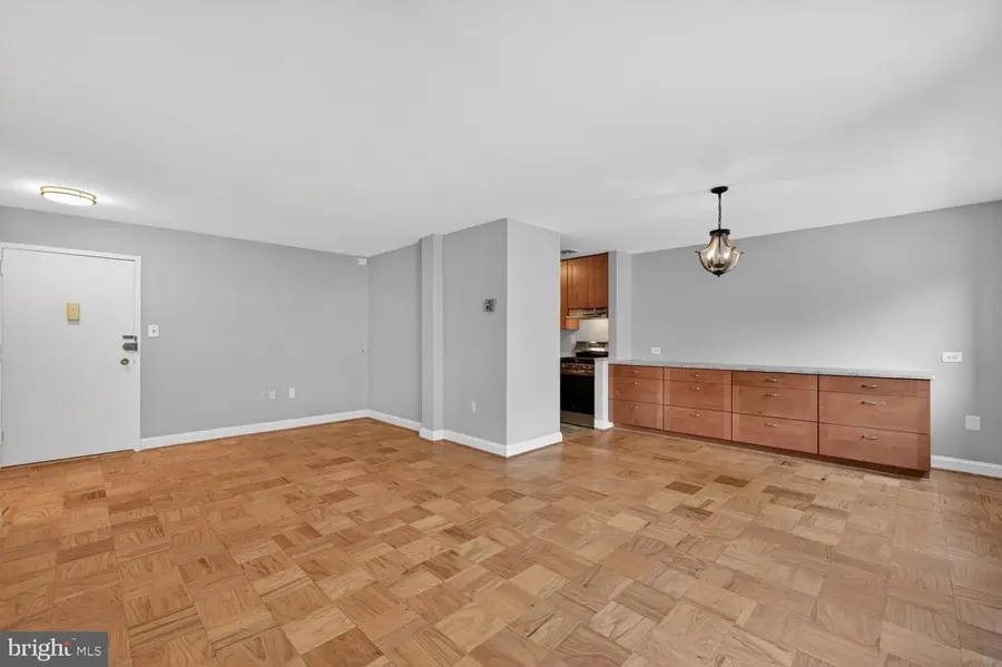 200 N Maple Ave #206, Falls Church, VA 22046 - #2