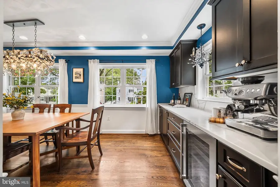211 W Greenway Blvd W, Falls Church, VA 22046 - #3