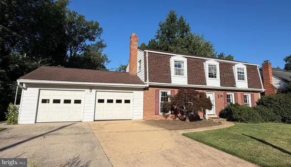 501 Greenwich St, FALLS CHURCH, VA 22046