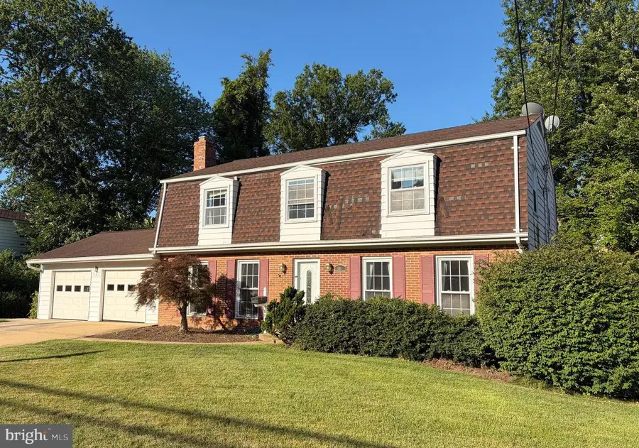 501 Greenwich St, Falls Church, VA 22046 - #2