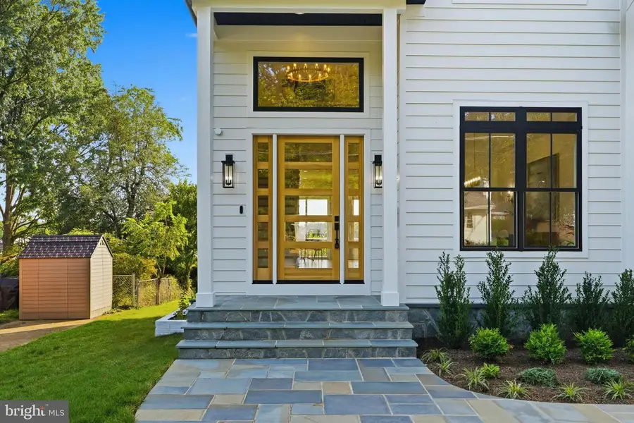 1207 Offutt Dr, Falls Church, VA 22046 - #3