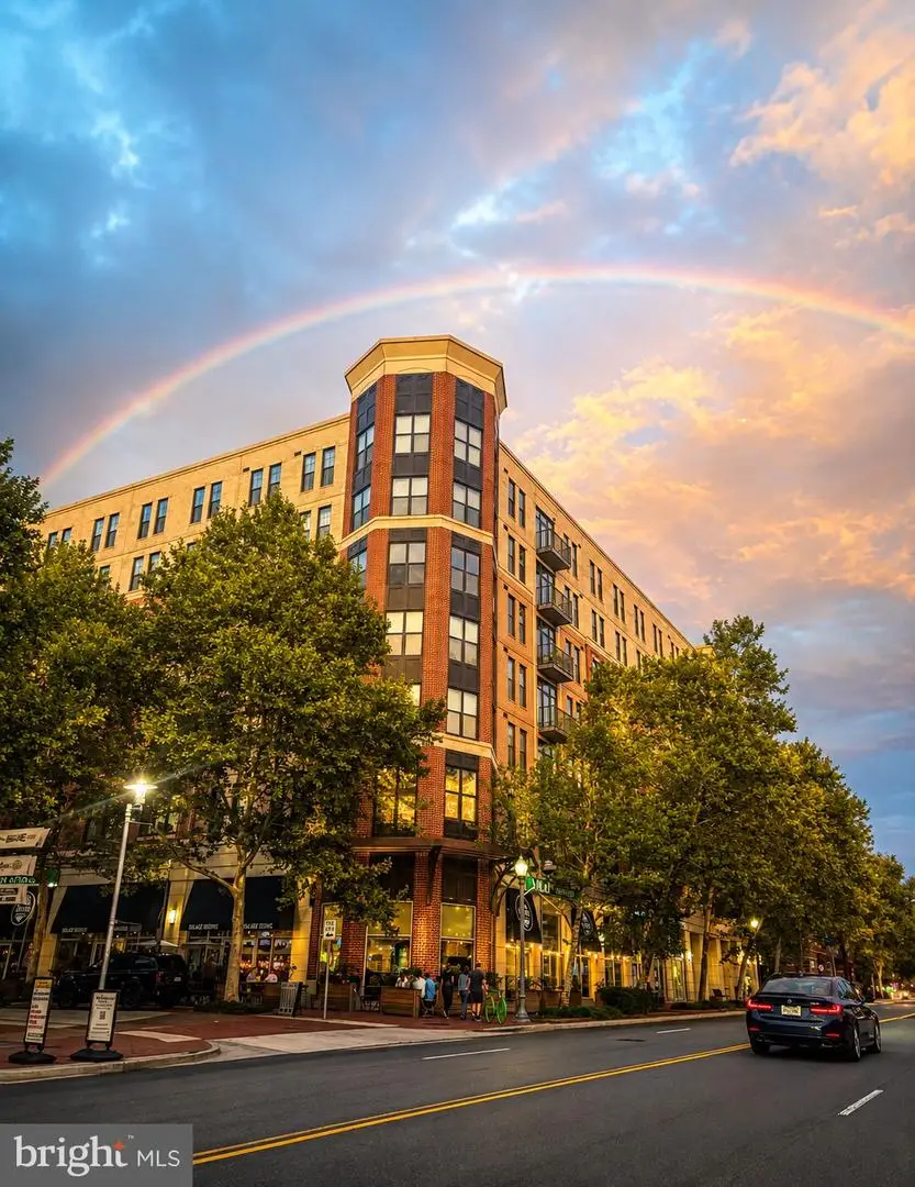 444 Broad St #229, Falls Church, VA 22046 - #2