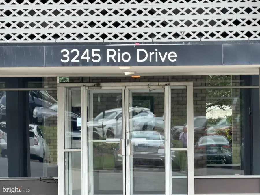 3245 Rio Dr #903, Falls Church, VA 22040 - #2