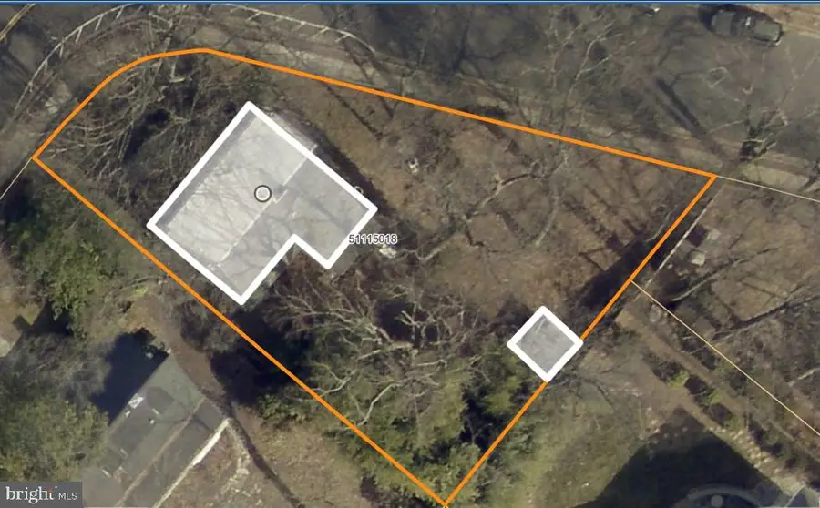320 N Pennsylvania Ave, Falls Church, VA 22046 - #2