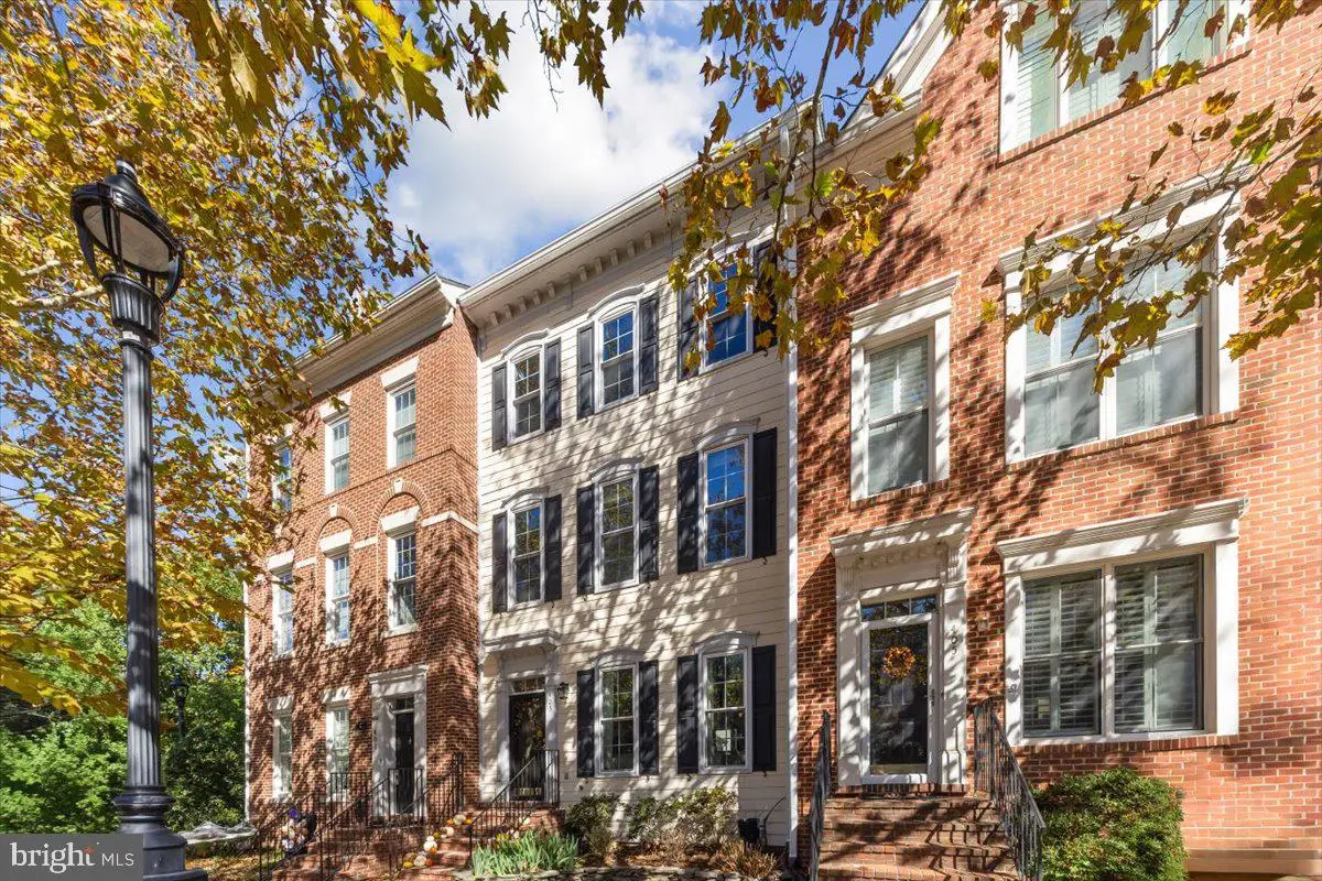 403 Hillwood Ave, Falls Church, VA 22046 - #1